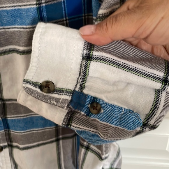 Gymboree boys plaid shirt - Picture 4 of 6